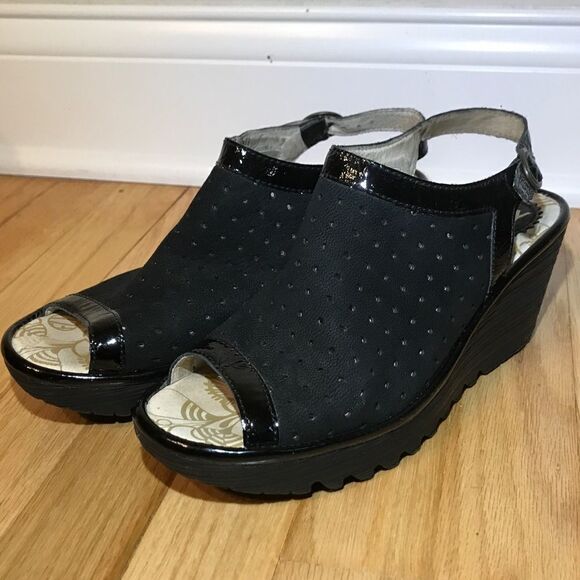 Fly London Sz 38 Open Toe Wedge Shoe - Picture 1 of 6